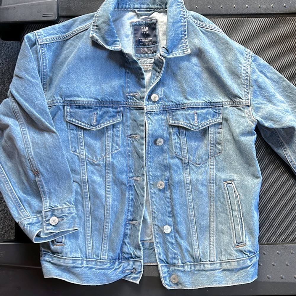 Like new Jean jacket teen girls GAP